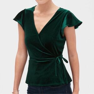 BANANA REPUBLIC velvet flutter sleeve emerald green wrap peplum shirt top